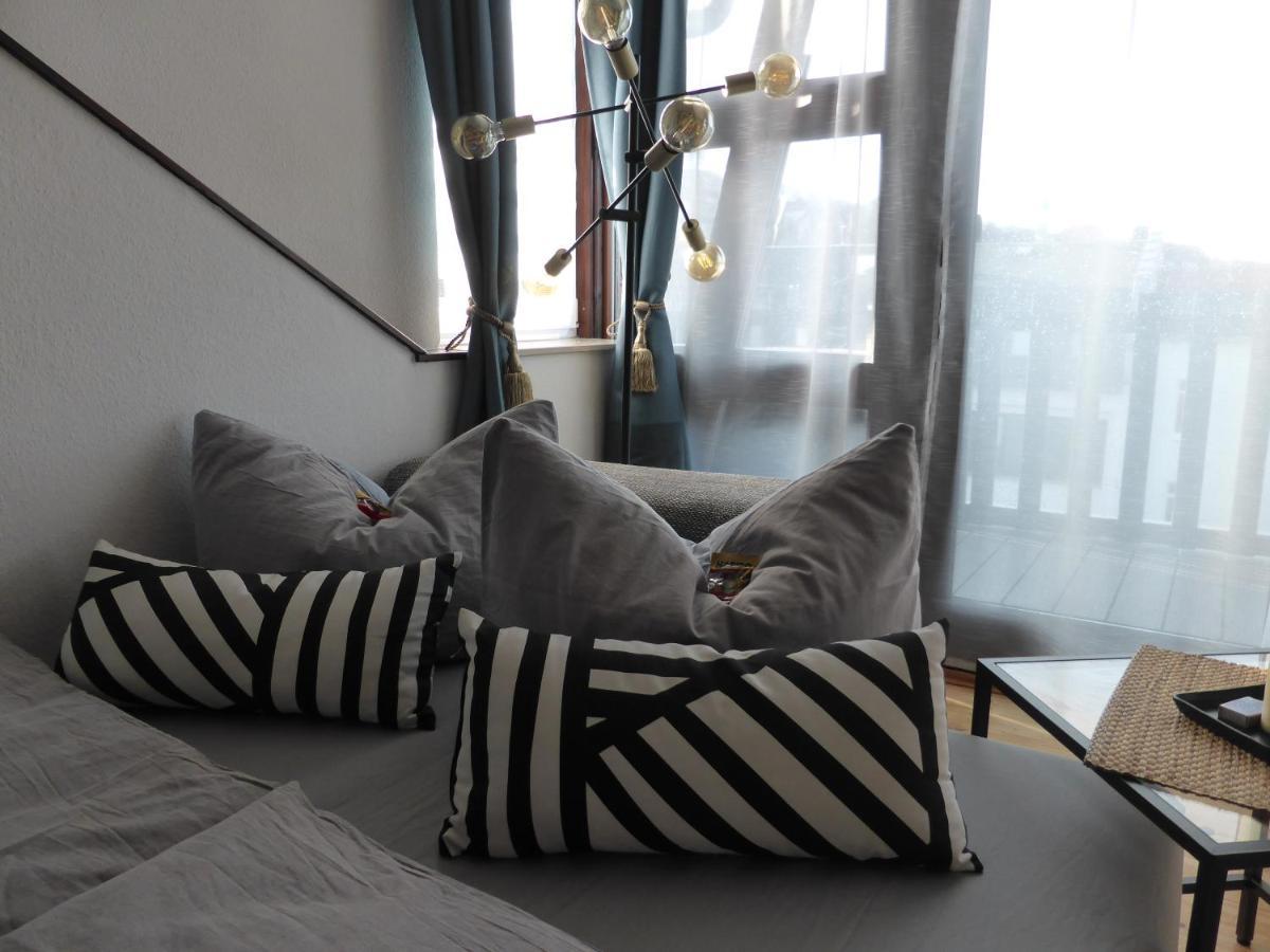 Apartment Skyline Of Jena, Luxurioes, Einzigartig, Free Wifi, Parkplatz, Klimatisiert, Zentral Bagian luar foto